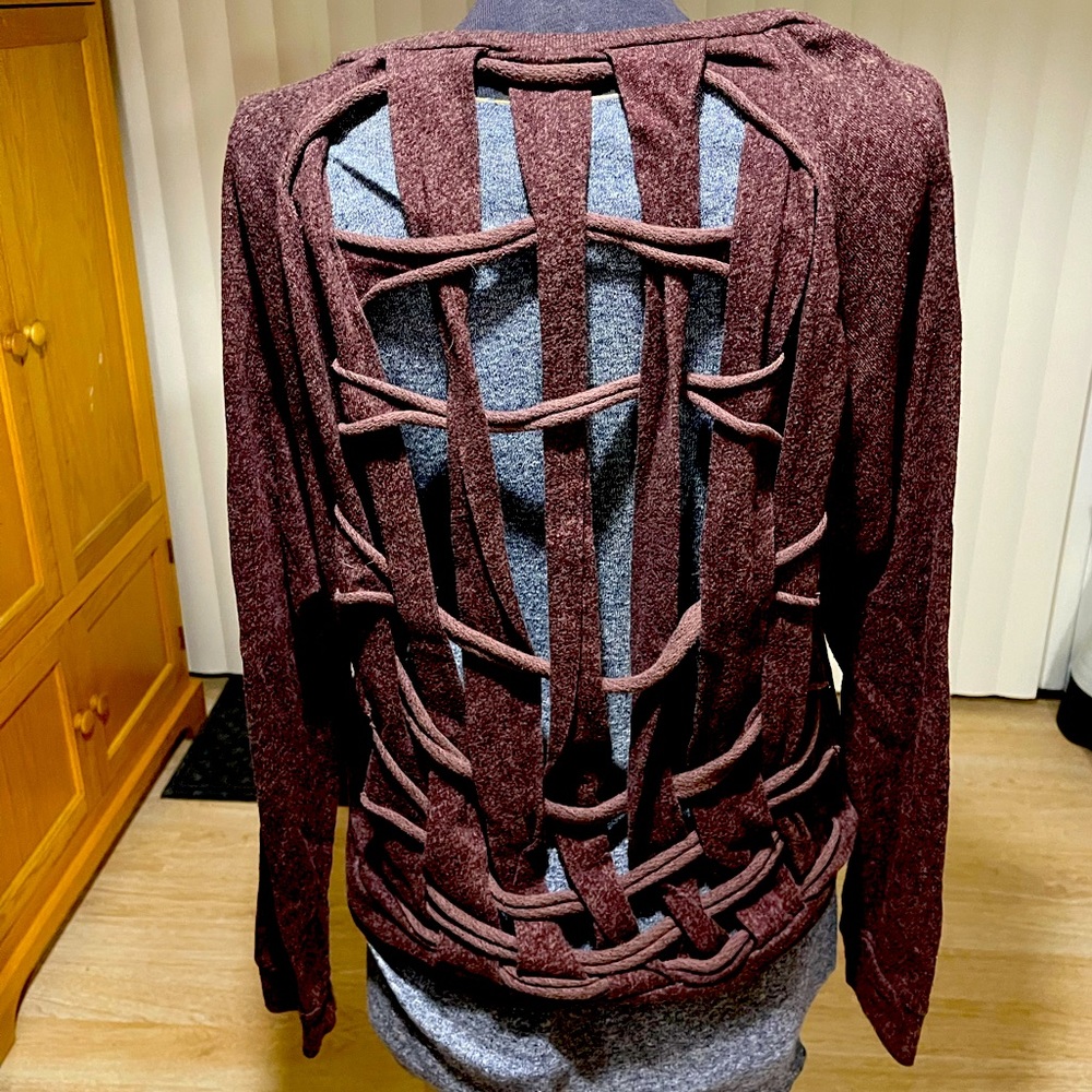 OBEY Sweater Open Back sz L